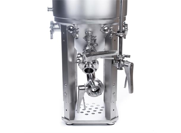 F40 Unitank 20-40 liters capacity 